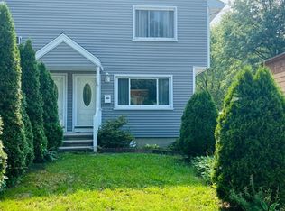 85 Pond St, Bridgeport, CT 06606