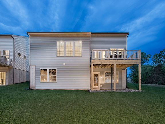 Martin Ray Model Home rear at Hunterdon Creekside