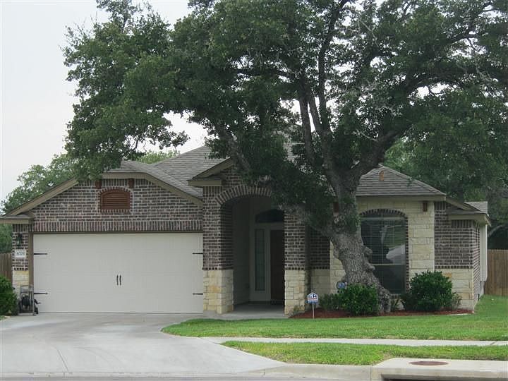 1st image of 6703 Rosita Oak Dr
