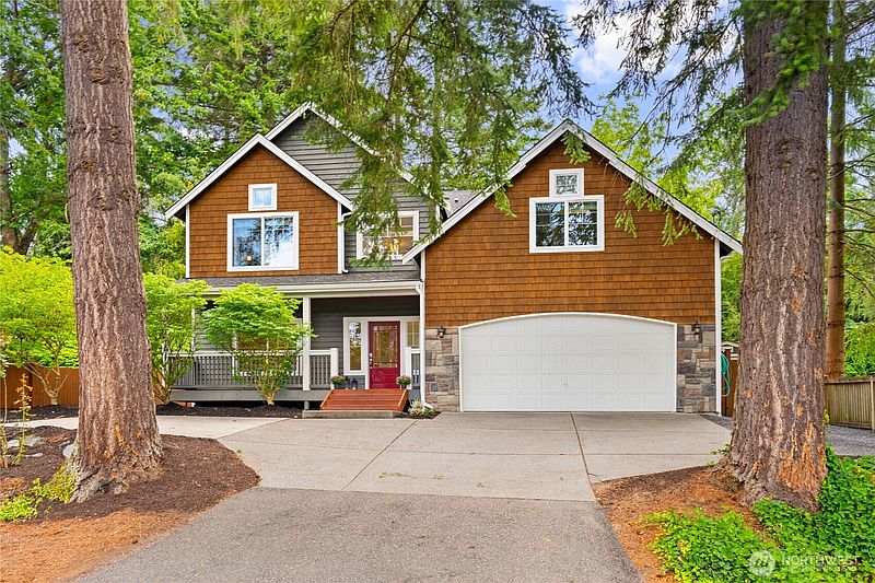 4th image of 19028 37th Avenue NE