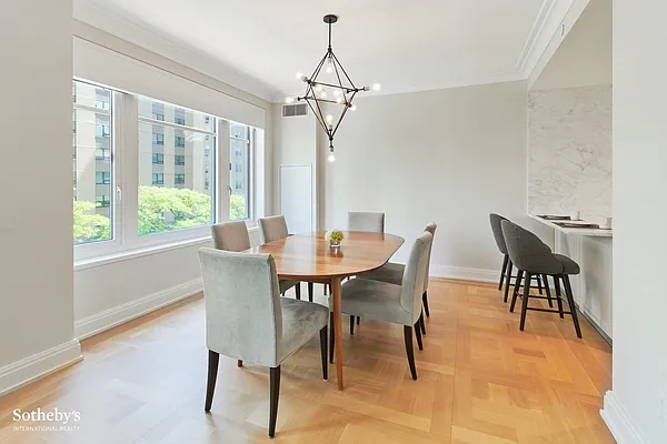 Sold by Sotheby's International Realty | media 15