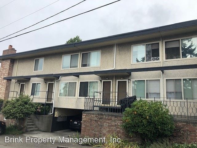 1st image of 216 N 117th St #8644251