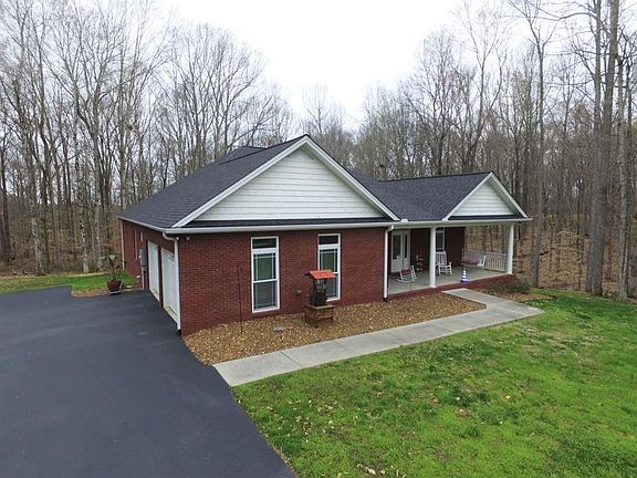4th image of 2645 Winchester Dr