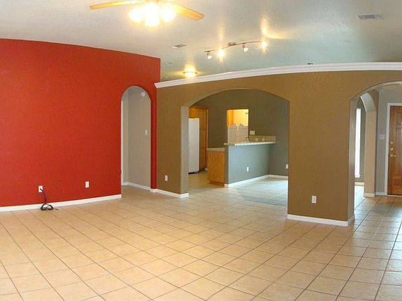 3rd image of 4713 Shumard Dr