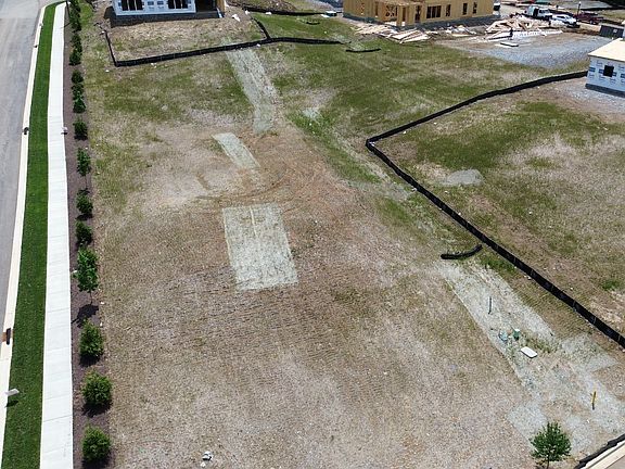 4th image of 250 Berry Hunter Ln Lot 14