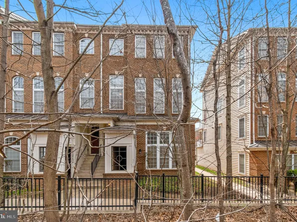 12444 Liberty Bridge Rd #B-301b, Fairfax, VA 22033