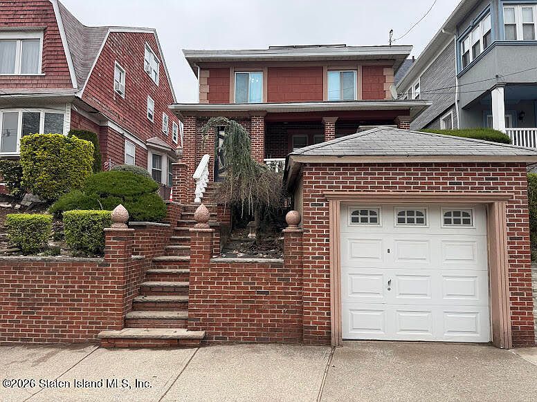 1st image of 29 Dongan St