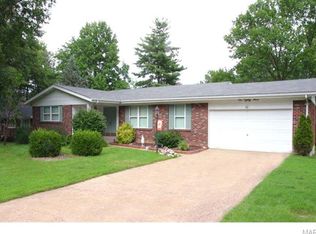 183 Ranchmoor Trl, Ballwin, MO 63011