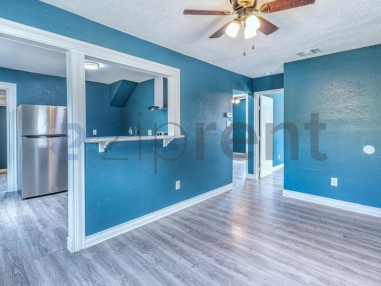 1411 Sanco St — Photo 6