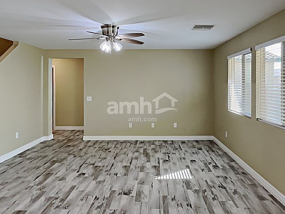 3rd image of 8933 N Country Cove Trl