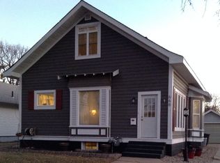 668 E 10th St, York, NE 68467
