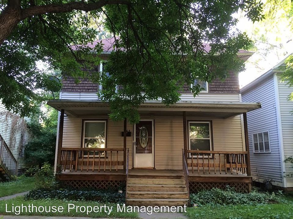 1st image of 963 Pine Ave NW #2