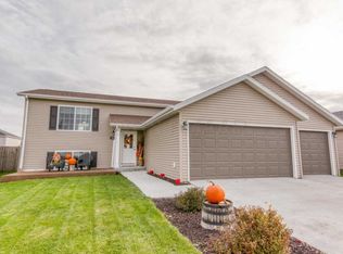 3007 32nd Ave S, Moorhead, MN 56560