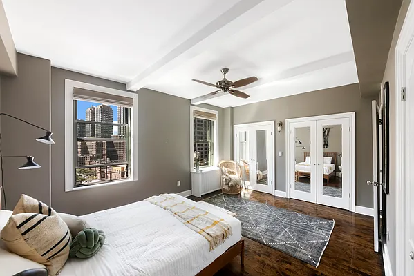 Sold by Compass | media 17