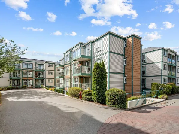 894 Vernon Ave #412, Saanich, BC V8X 2W6