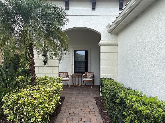 2nd image of 21624 Winter Park Ct