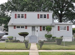 100 W 19th St, Linden, NJ 07036