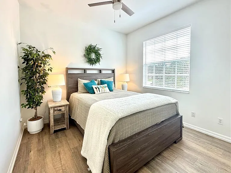 6325 Wilshire Pines Cir #308 — Photo 14