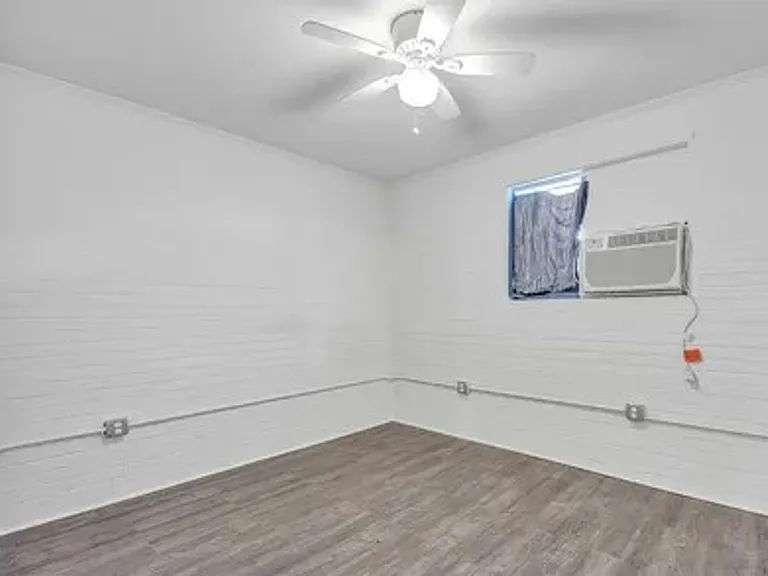1212 Aster St — Photo 9