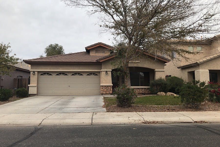 1st image of 44068 W Garden Ln