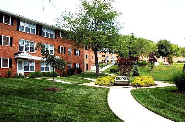 1st image of 1555 28th St S APT 10
