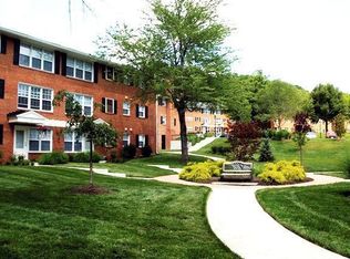 1555 28th St S APT 10, Arlington, VA 22206