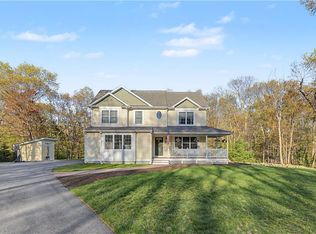 100 Franklin Rd, Scituate, RI 02825