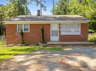 433 Evergreen Ln, Sanford, NC 27330