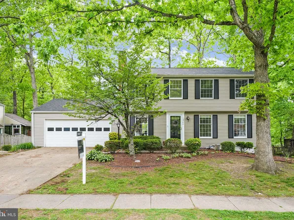 15744 Vista Dr, Dumfries, VA 22025