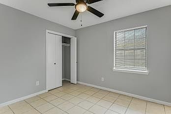 3rd image of 403 Edmond St