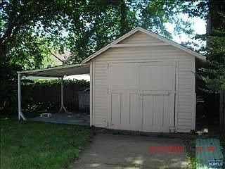 2nd image of 116 Bradley Ave