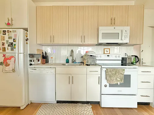 Rented by Doorway NYC, LLC | media 13