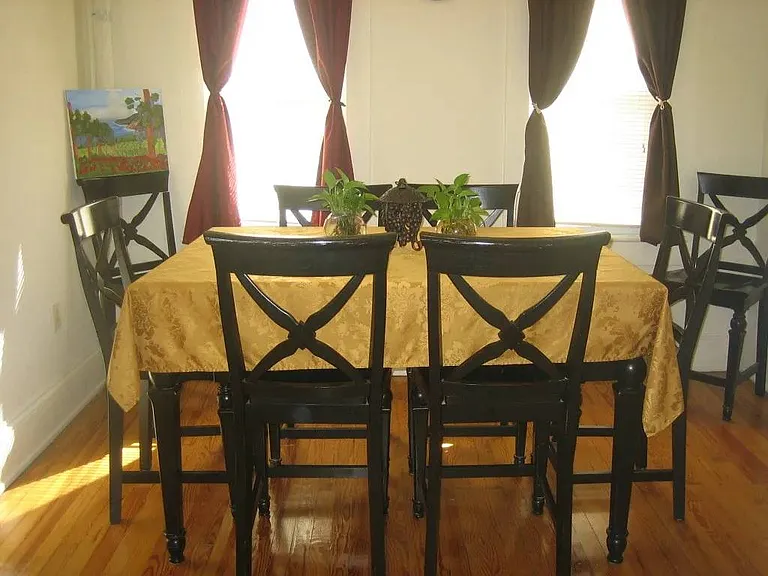 Previous Tenant used 1 Bedroom as Dining Room