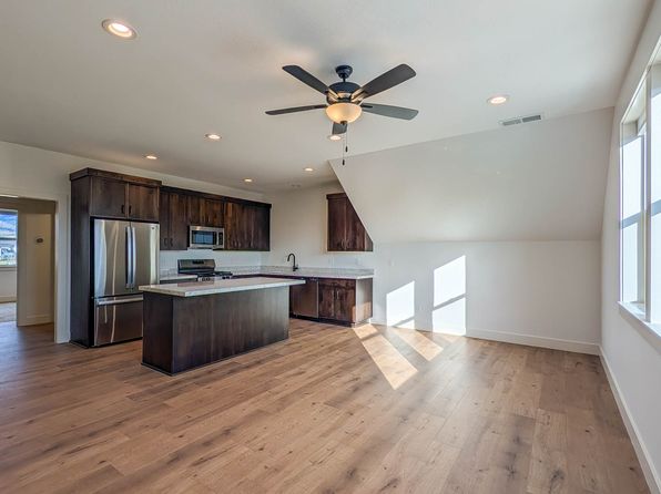 11367 S Aqua St