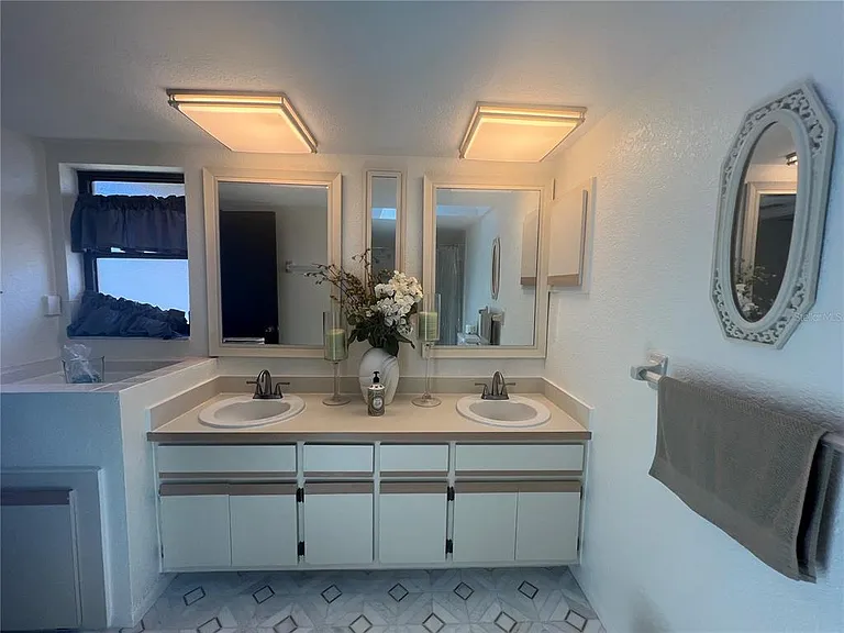 21212 Burkhart Dr — Photo 30