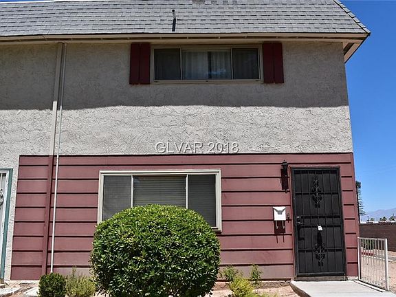 2nd image of 188 Greenbriar Townhouse Way