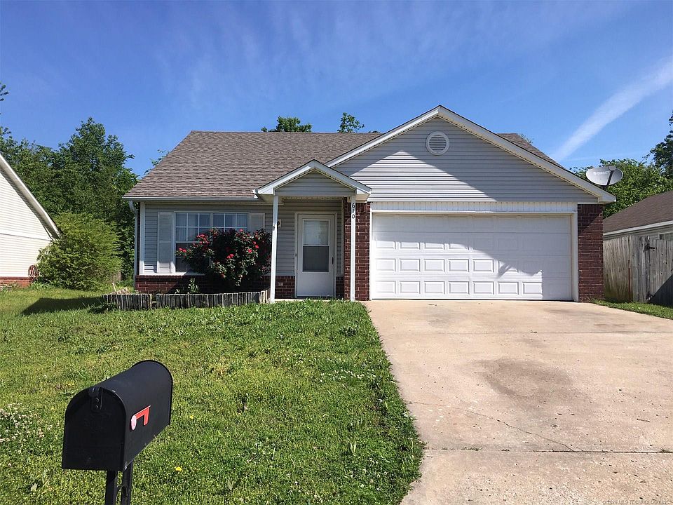 1st image of 610 Buckingham Dr