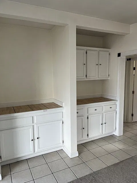 2 bed, 900 sqft, $3,725 — Photo 2
