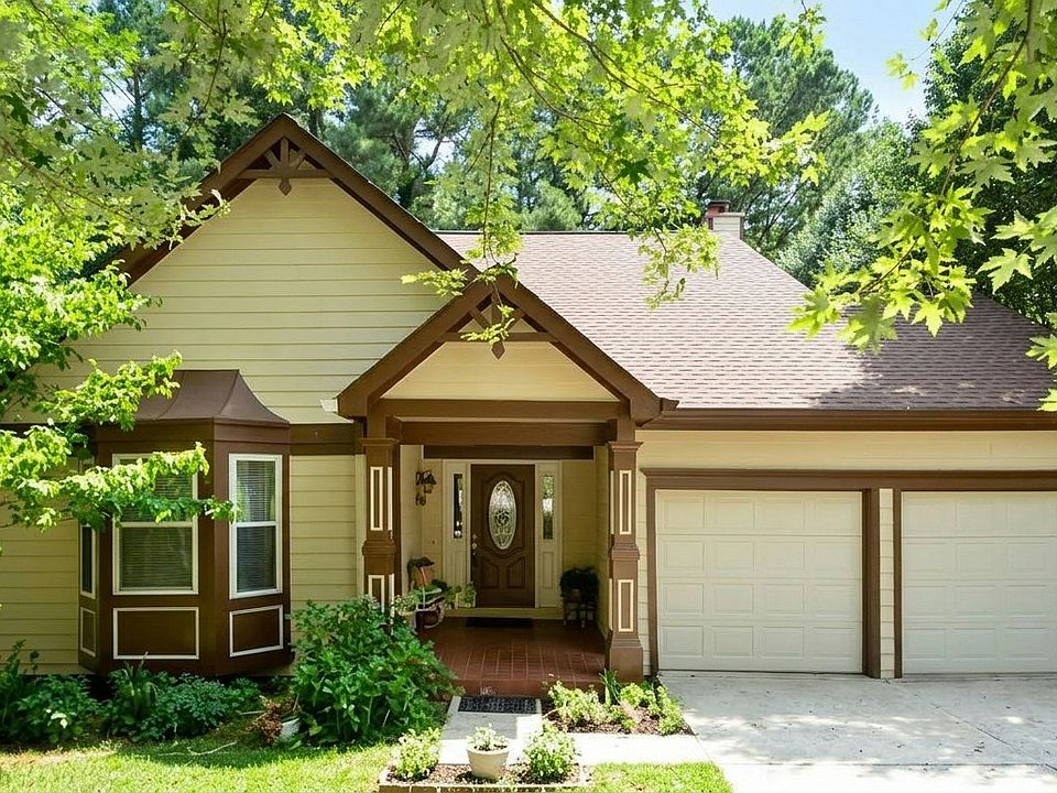 1st image of 3920 E Meadow Dr