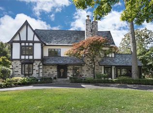 60 Fair Oaks Dr, Saint Louis, MO
