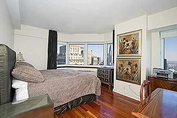 Rented by Evans Real Estate | media 18