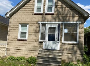 712 Oakland Ave #1/2, Joliet, IL 60435