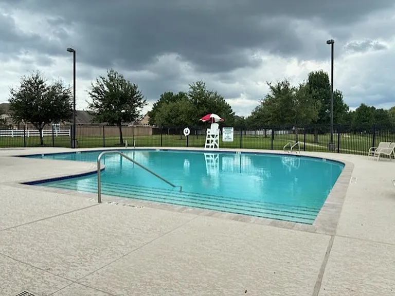 7042 Windy Run Ct — Photo 35