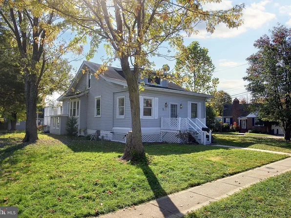 2530 18th St N, Arlington, VA 22201