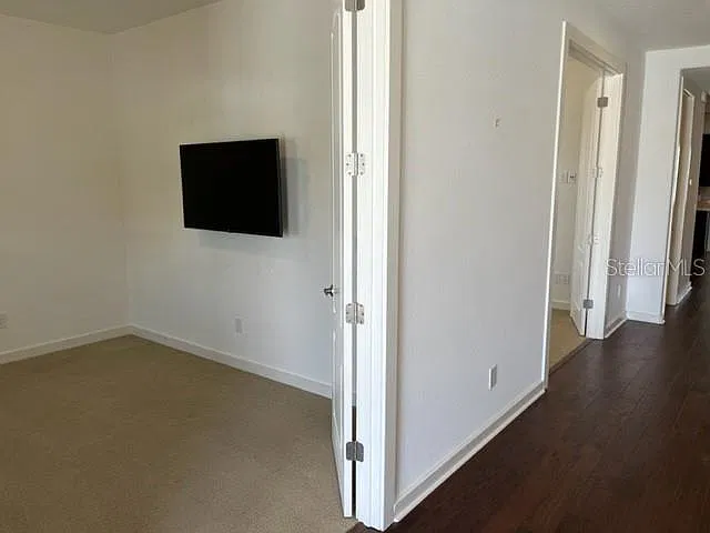 4 bed, 3.5 bath, 3103 sqft, $4,200 — Photo 4