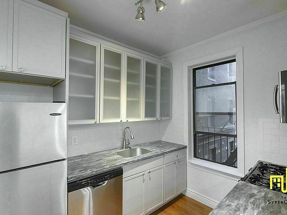 4th image of 141 Joralemon St APT 6F