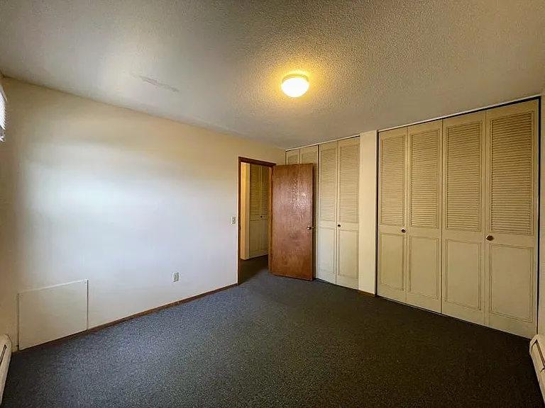 401 9th St SE #204 — Photo 13