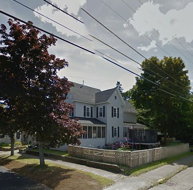 1st image of 104 Lincoln St