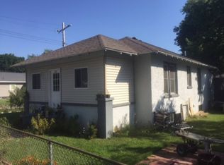 701 Humboldt St, Beardstown, IL 62618