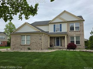 3622 Times Square Blvd, Canton, MI 48188